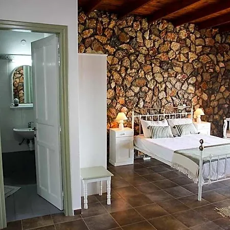 Vareladiko Hotel 3*