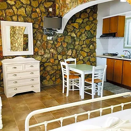 Vareladiko Hotel 3*